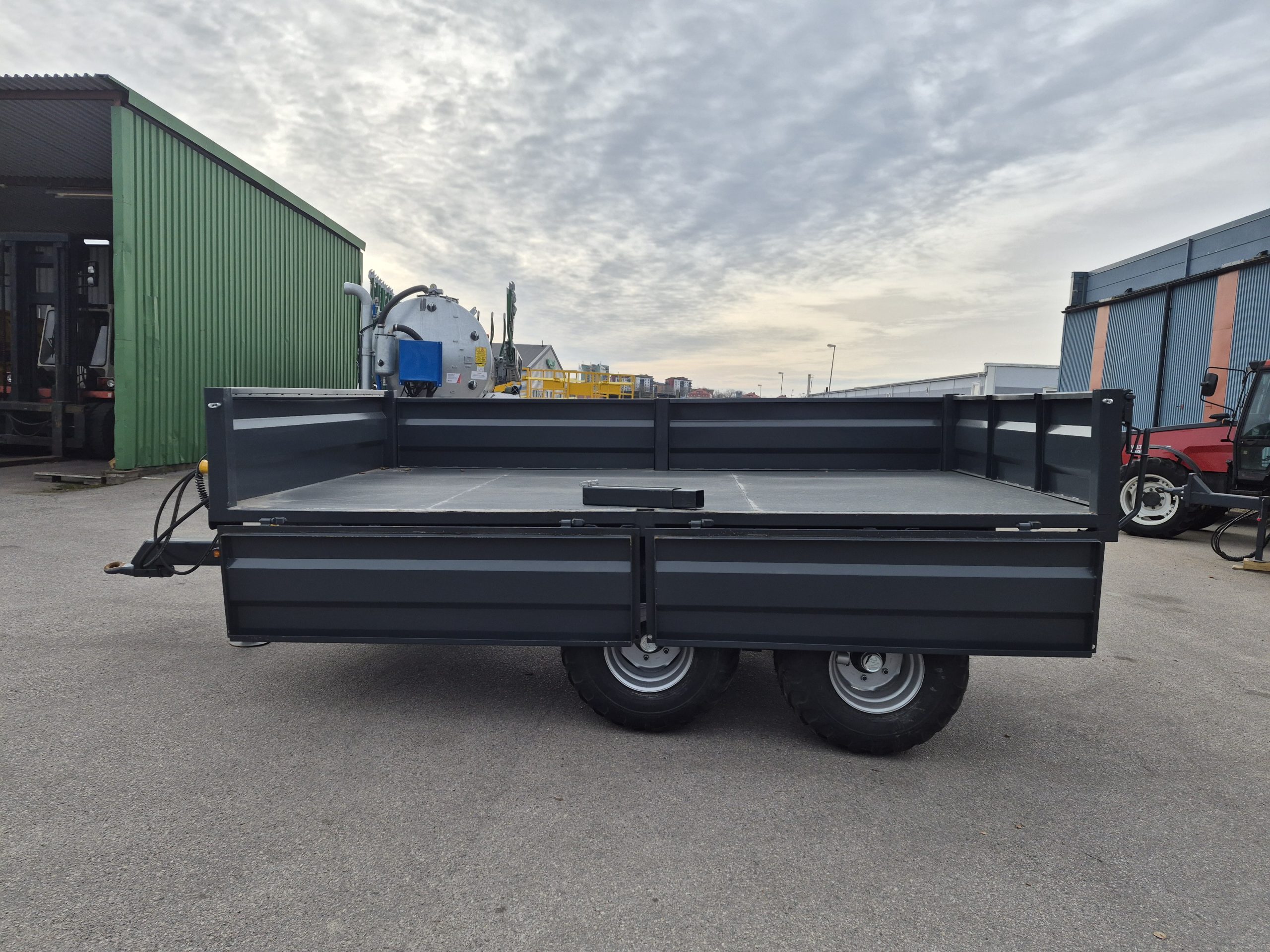 MÖRE Lättdumper 8 ton - avtagbara lämmar - Bild 2